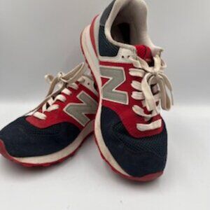 New Balance Women’s / Boys Sneakers Size 8.5 Eclipse Red 574 Core Shoes